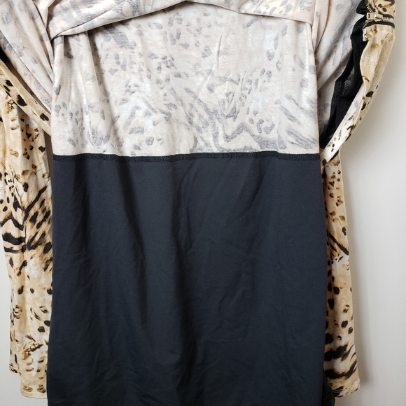 Leapord Print Women's Top - Picture 4 of 8